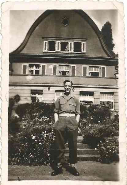 Images/grandad photos00120015.jpg